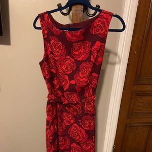Anne Klein size 16 Gorgeous Red Flowered Dress.